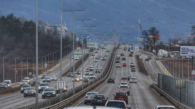 Ремонтират Околовръстното на София в участъка - кв. Горна баня и кръговото на АМ "Струма"