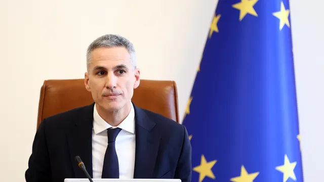 Служебният кабинет "Гюров" смени всички областни управители