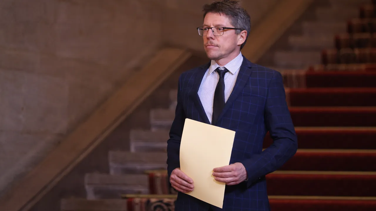 След оставката на Цицелков: позицията „вицепремиер за честни избори“ отпадна