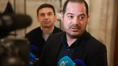 Калин Стоянов: В момента има служебно правителство изцяло на ПП–ДБ