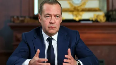 Медведев: Русия може да нанесе ядрени удари срещу Франция и Великобритания, ако те въоръжат Киев с ядрено оръжие
