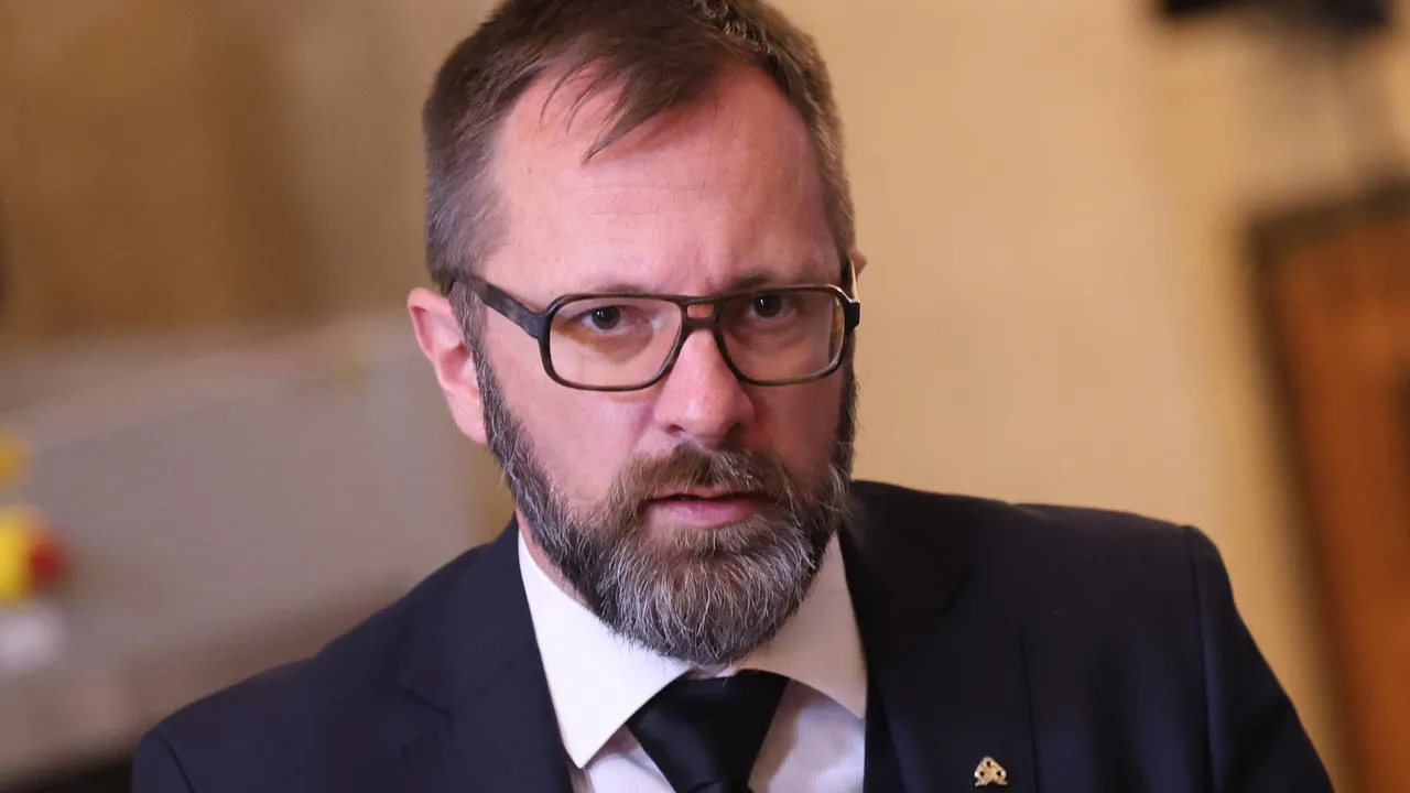 Освободиха шефа на Агенция "Пътна инфраструктура"