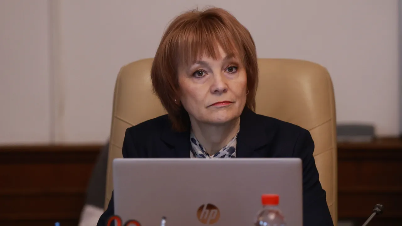 Министерският съвет е уведомил ЦИК, че няма да осигури паравани за гласуване за избирателните секции