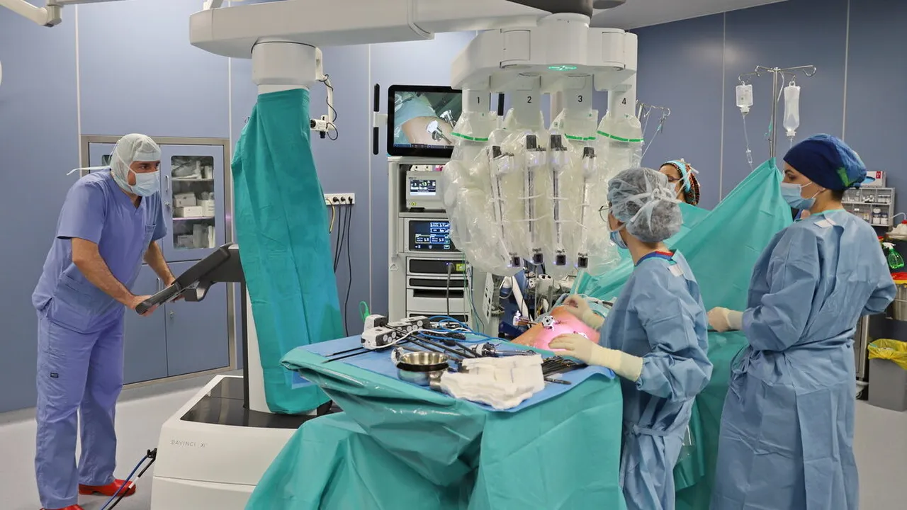 Осъдени на невидимост: Обречени ли са 450 000 българи на медицинско изгнание?