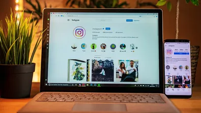 Meta ще уведомява родителите, когато децата им търсят съдържание за самонараняване в Instagram