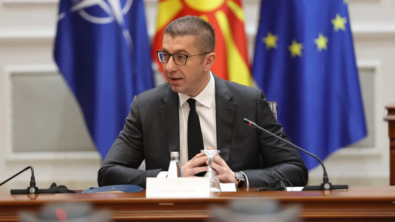 Мицкоски: Няма да водим мека политика спрямо ЕС