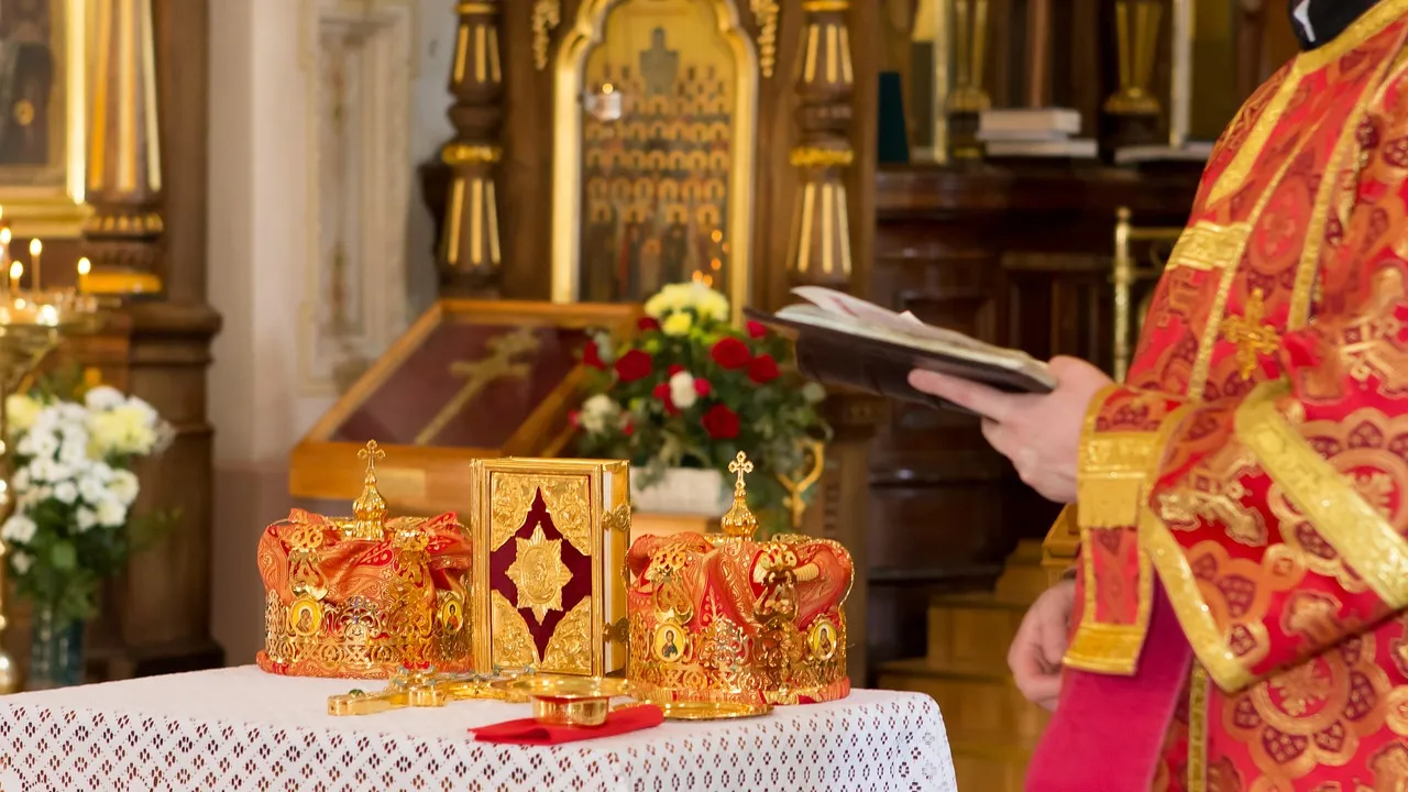 Свещеник от Солун на съд за измама с дарения за над 1,3 млн. евро