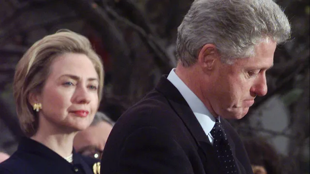 Разследването "Епстийн": свидетелствата на Клинтънови и политическият риск за Тръмп