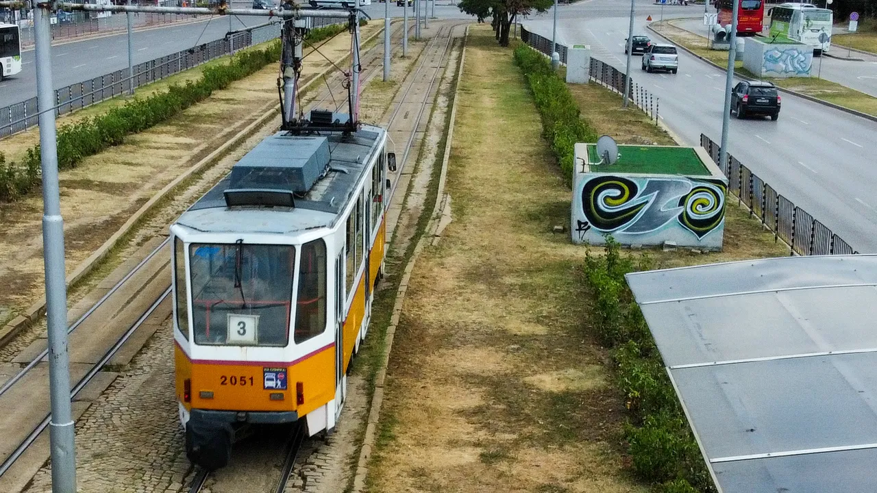 Местят трамваите от бул. „Хр. Ботев“ до бул. „Витоша“