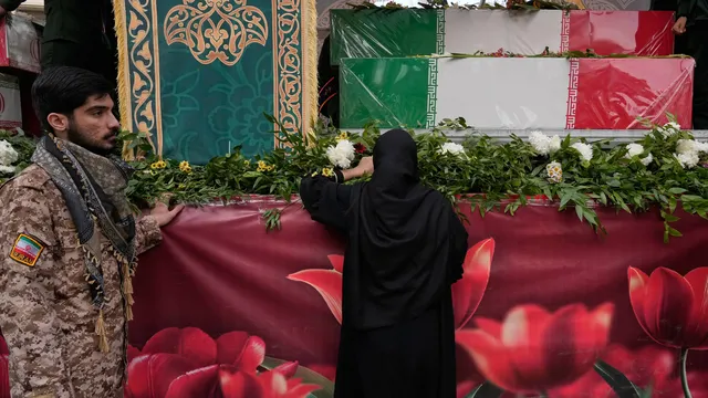 40-дневен траур бе обявен в Иран след смъртта на аятолах Али Хаменей