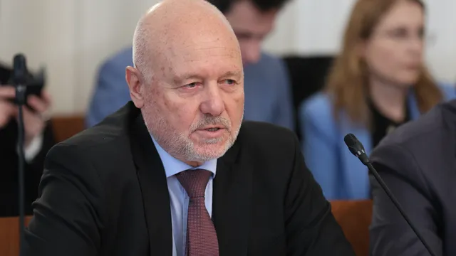 Тодор Тагарев: Отслабването на Иран е в наш интерес, но рискът за региона остава