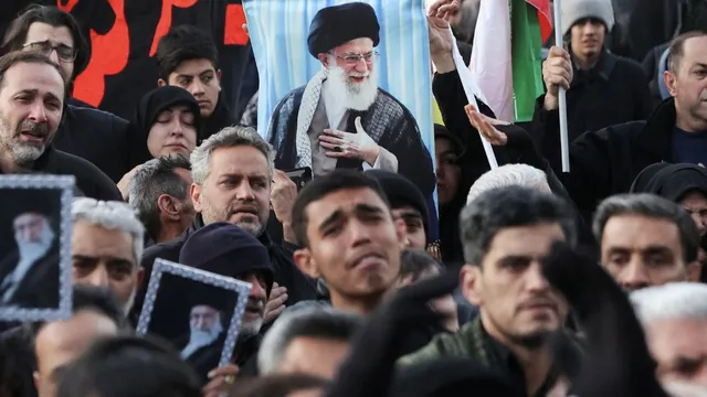 Светът на ръба на война: Иран предупреди САЩ и Израел за тежки последствия