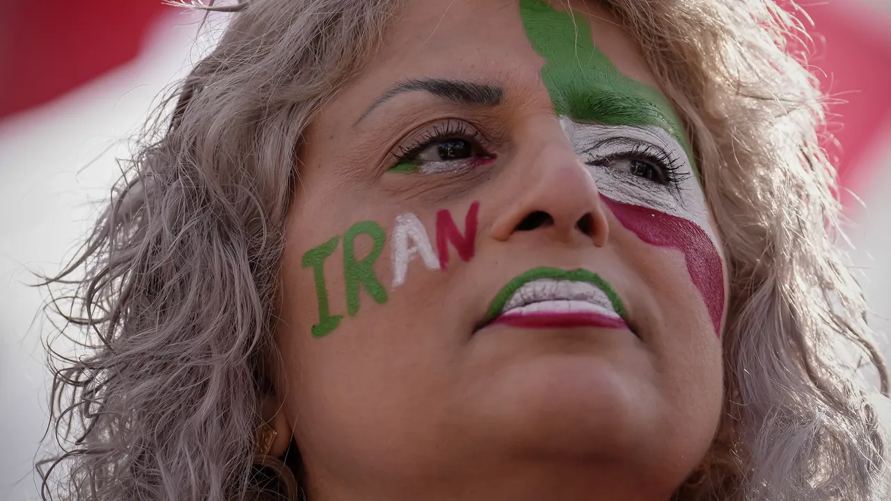 Два протеста в Париж: Срещу режима в Иран и срещу ударите на САЩ и Израел