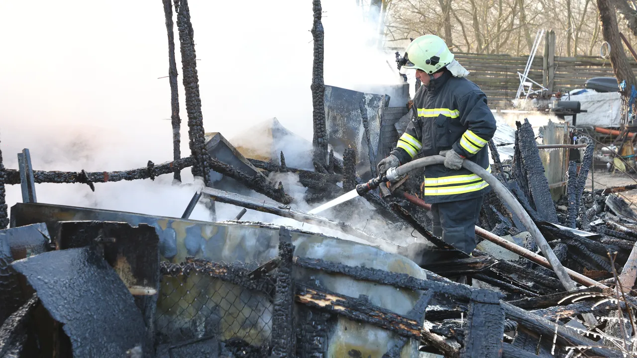 Ликвидирани са общо 84 пожара в страната