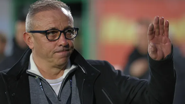 Най-дълго служилият треньор в Първа лига остава в Черно море