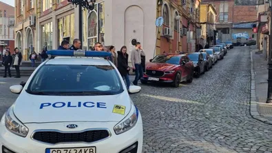 Сигнал за бомба блокира района на РУО в Пловдив