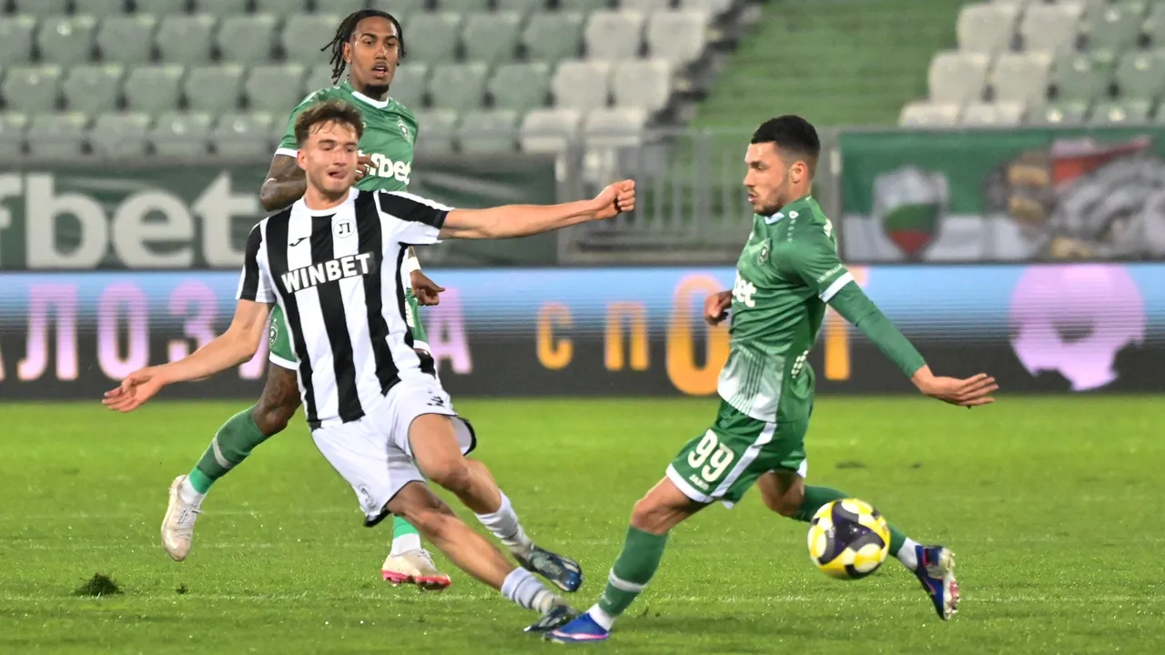 Титлата се оцветява в синьо: Лудогорец вече на 12 точки от Левски