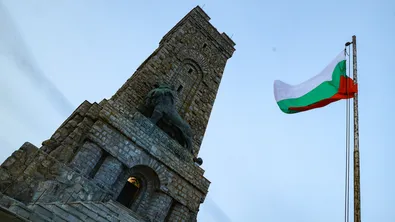 3 март: Хора вече се събират край Паметника на свободата на връх Шипка