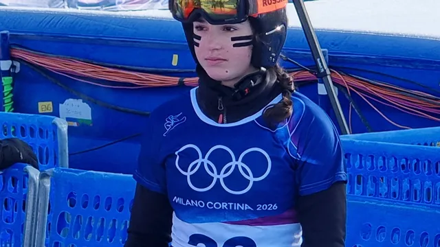 УЖАС: Пиян турист помете на пистата звездата ни в сноуборда