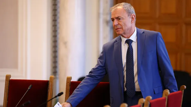 Просветният министър за училище „Космос“: Не можем да го спрем, ако има международна регистрация