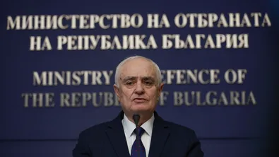 Запрянов изпраща на Гюров доклад за рисковете пред България