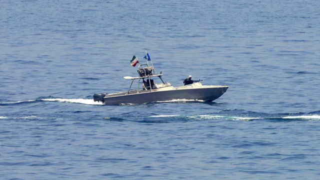 Агенция на ООН: 20 хил. моряци са блокирани в Персийския залив