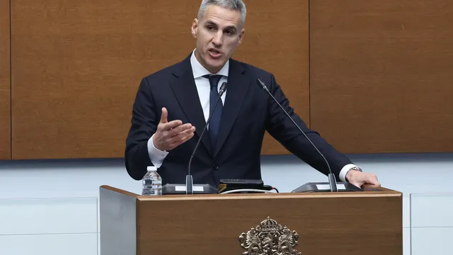 Гюров увери, че кабинетът търси начин да премести US самолетите от летището