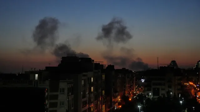 Израел е поразил над 400 цели в Иран днес