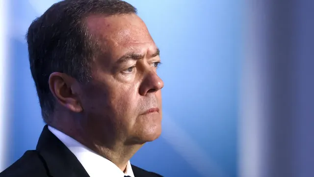 Медведев: Американските бази в арабските страни са заплаха, а не защита за тях