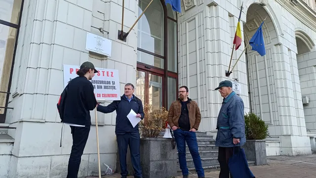 „Искаме неопетнени имена“: протест в Румъния срещу назначения в прокуратурата