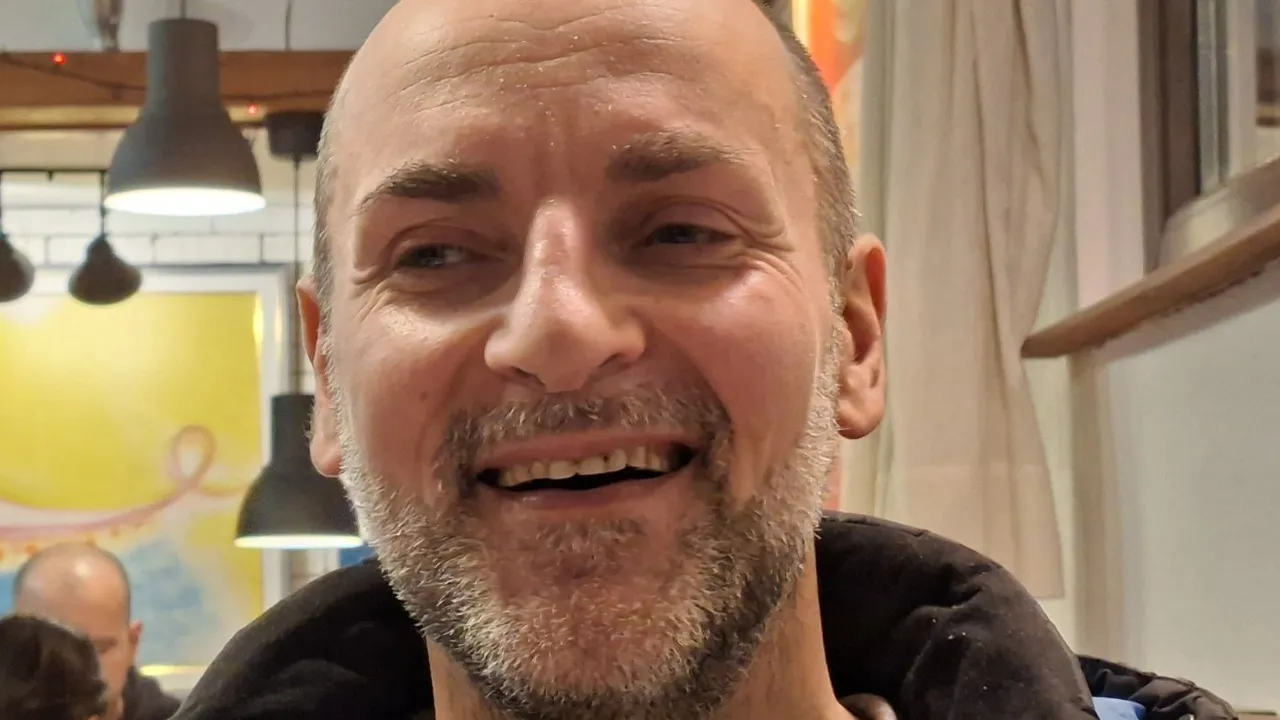 Животът отблизо: Аарон Ария е убеден, че пътешествията не са скъпо удоволствие