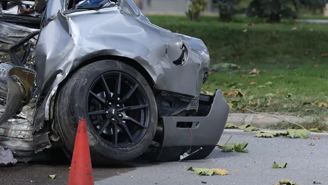 Двама загинаха при тежка катастрофа в Ловешко