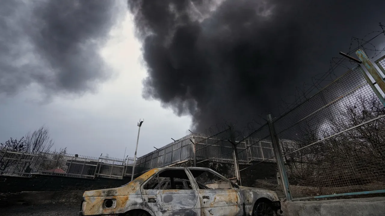 Израел удари щаба на Въздушно-космическите сили на Иран