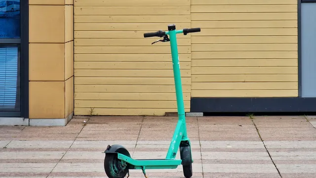 12-годишно момиче е в „Пирогов“ след удар от тротинетка в Перник