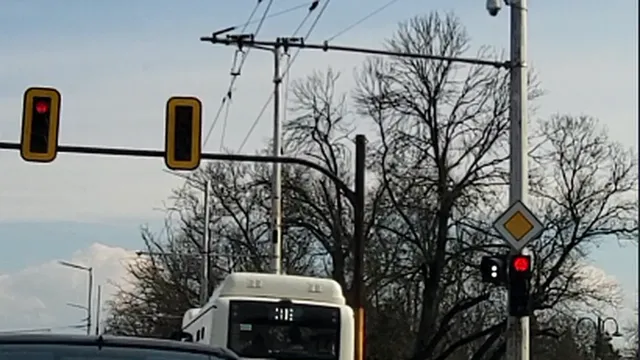 Затварят за часове Аспаруховия мост заради протест