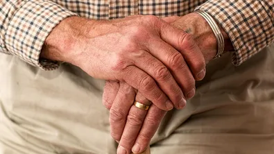 Двама мъже пребиха 70-годишен край кърджалийско село