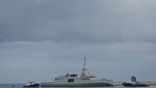 Холандия също изпраща фрегата в Средиземно море