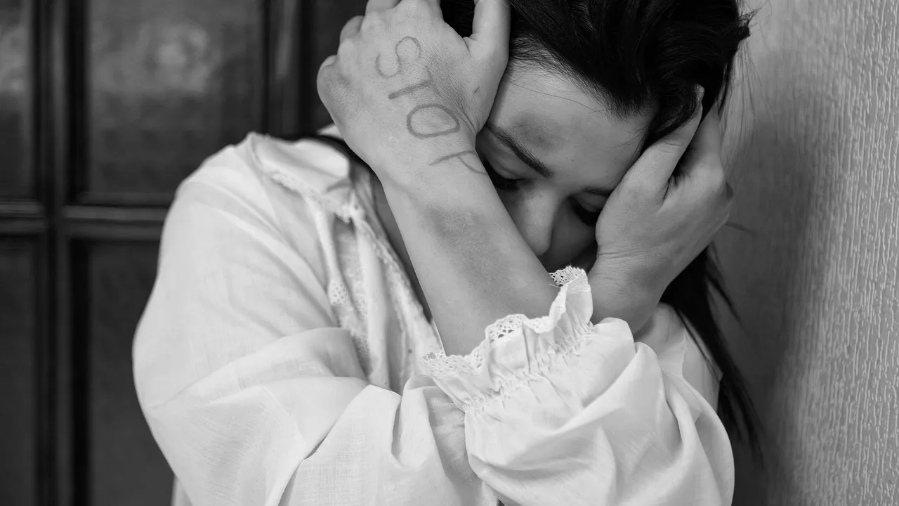 25-годишен мъж преби приятелката си след скандал в Джебел