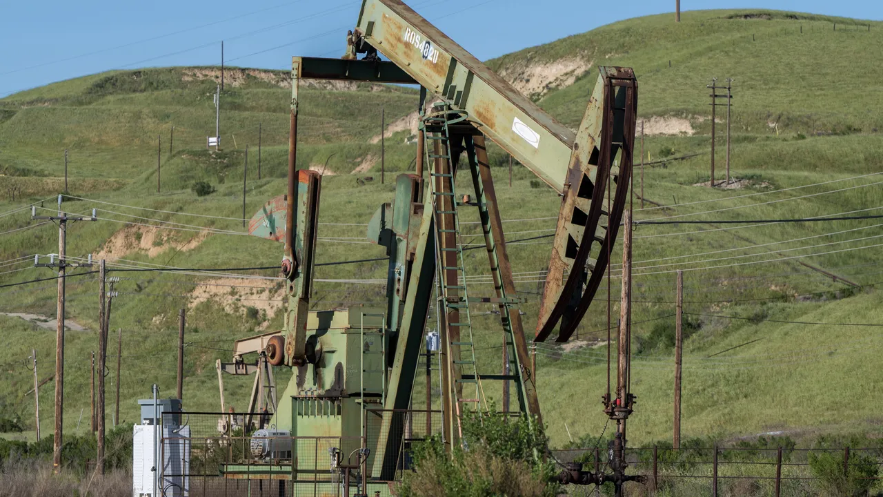 Цените на петрола паднаха с 7% след разговора между Путин и Тръмп