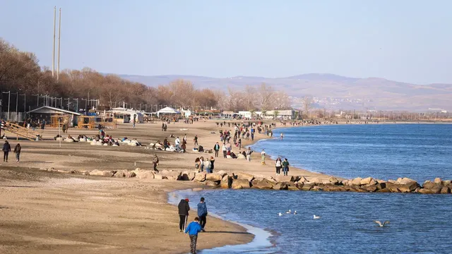 Времето утре: слънчево и до 18° в някои части на страната