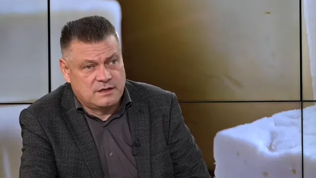 Млекопреработвател: Половината от цената на сиренето остава в търговските вериги