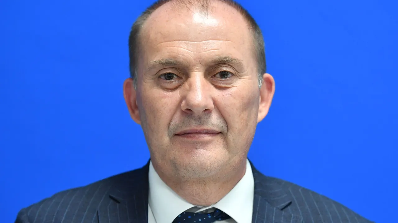 ВАС спря отстраняването на кмета на Кубрат от поста му