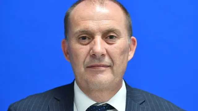 ВАС спря отстраняването на кмета на Кубрат от поста му