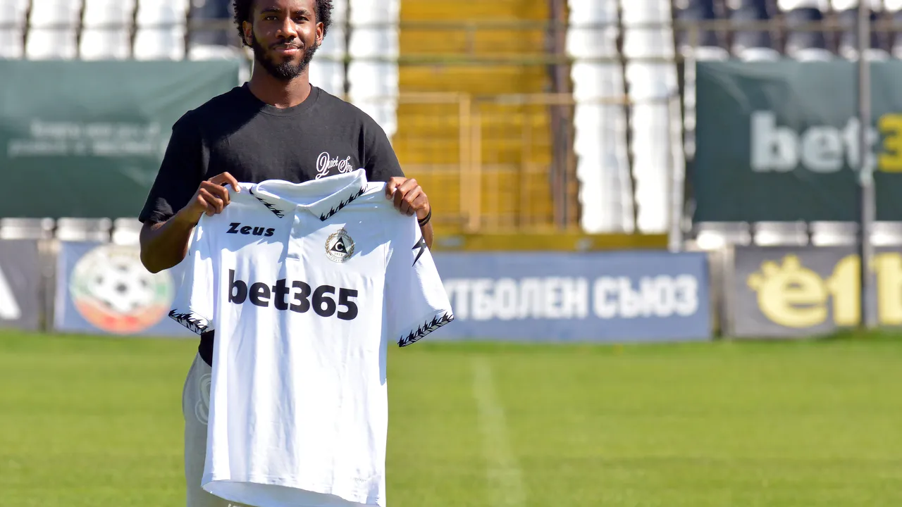 Защитник на Славия може да играе на Мондиал 2026