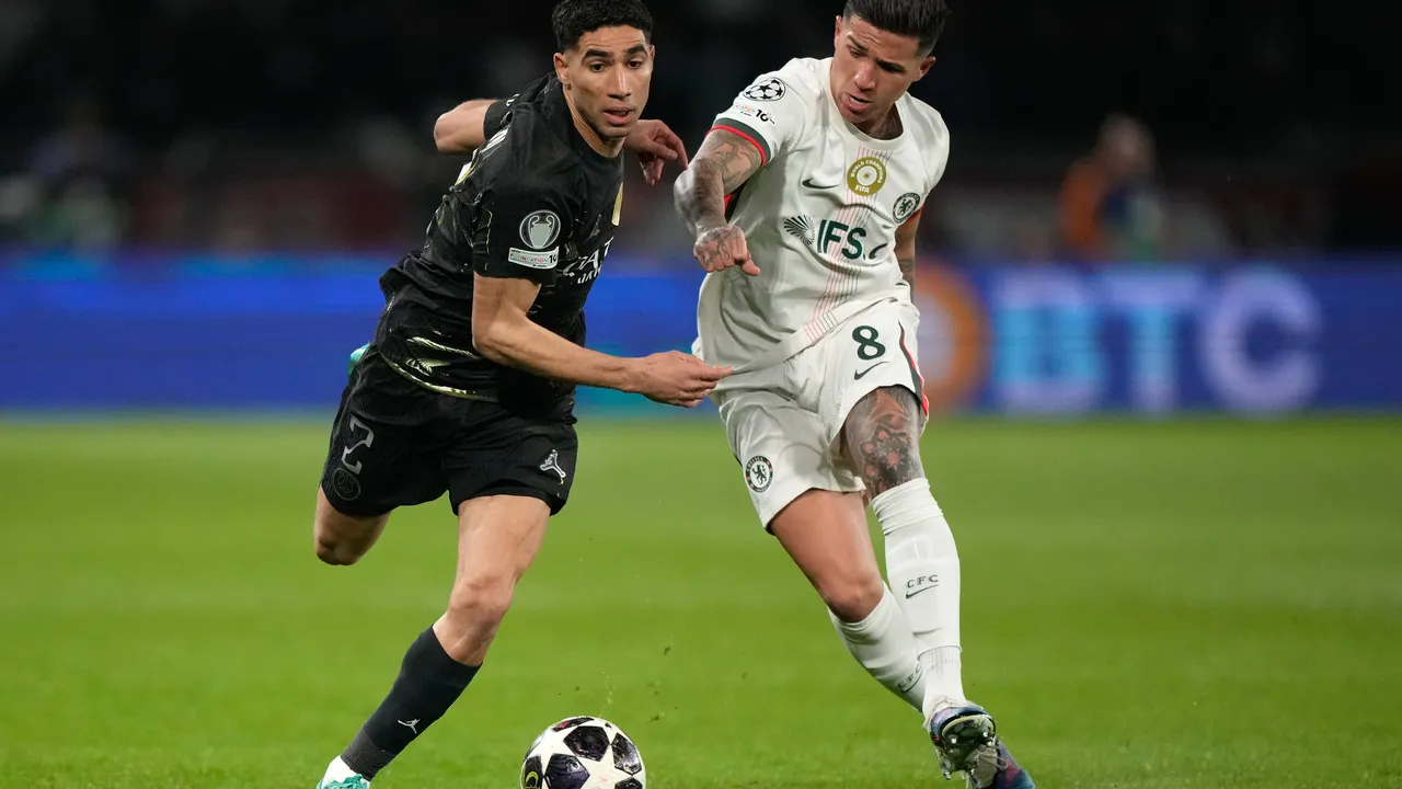 Европейският шампион шамароса световния в голово шоу