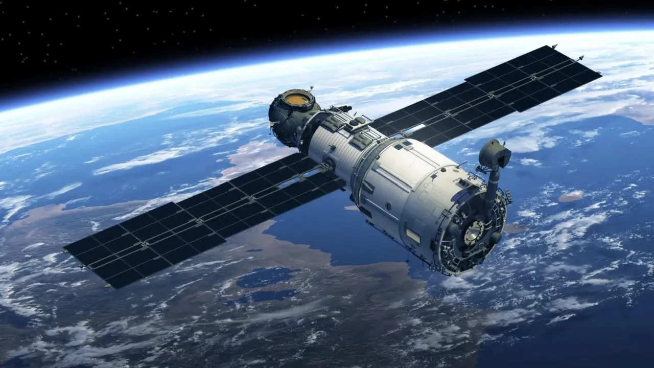 Космически кораб на НАСА се завръща на Земята след 14 години