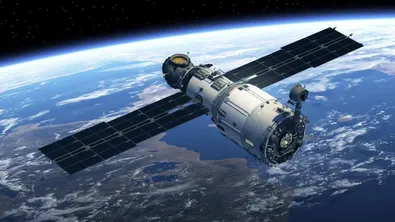 Космически кораб на НАСА се завръща на Земята след 14 години