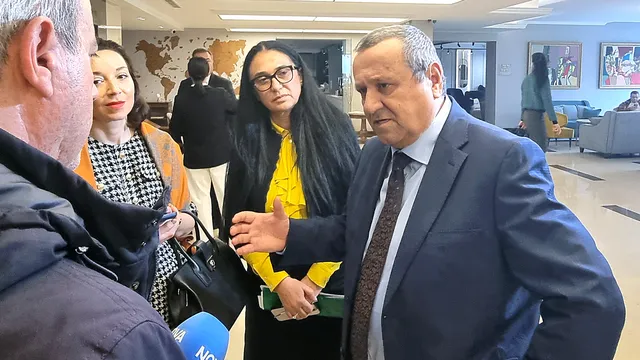 Хасан Адемов в Благоевград: Гласувайте спокойно, никой няма да ви отнеме социалните помощи