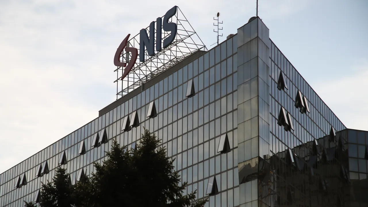 Сръбската НИС поиска нов специален лиценз за дейност след 20 март