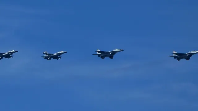 Български изтребители МиГ-29 и гръцки F-16 проведоха съвместни тренировъчни полети